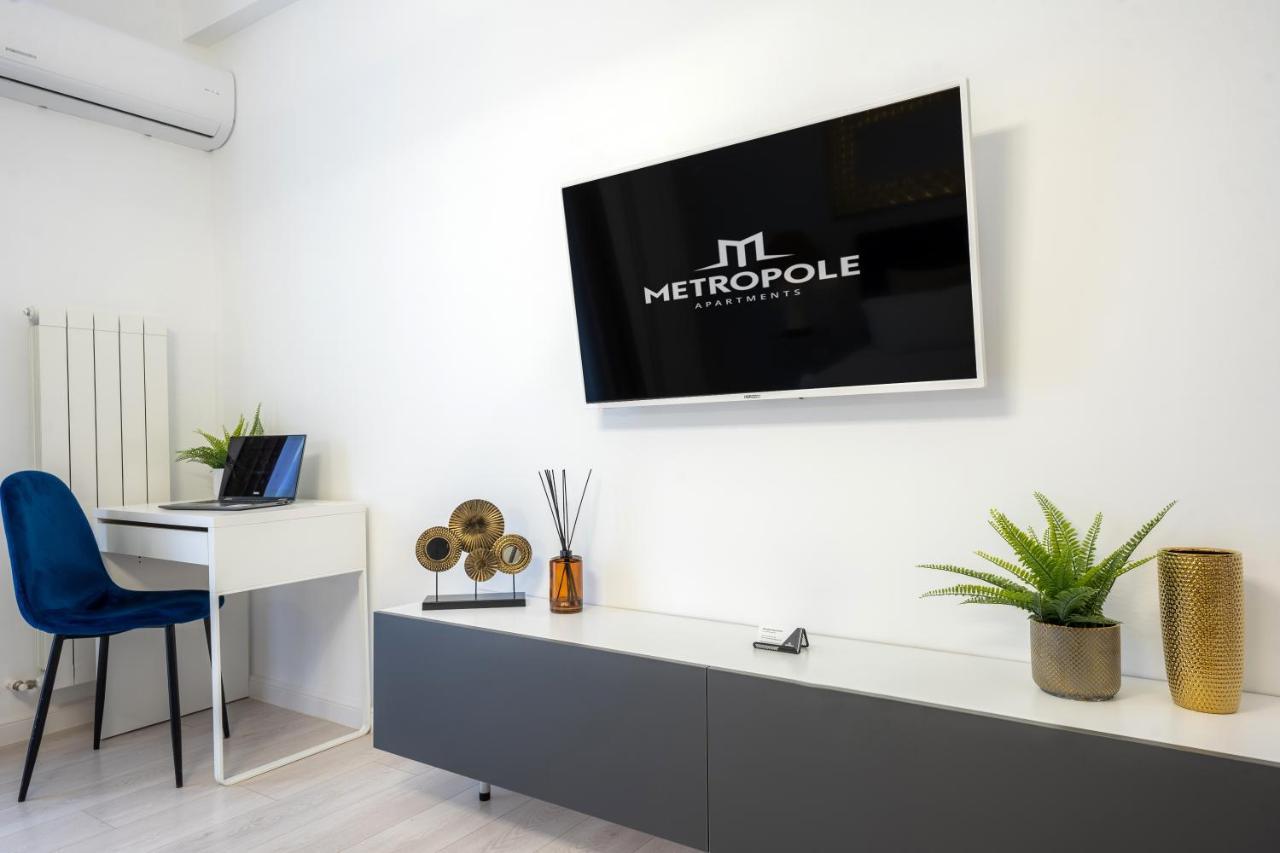 Metropole Apartments - Old City Bucureşti Ngoại thất bức ảnh