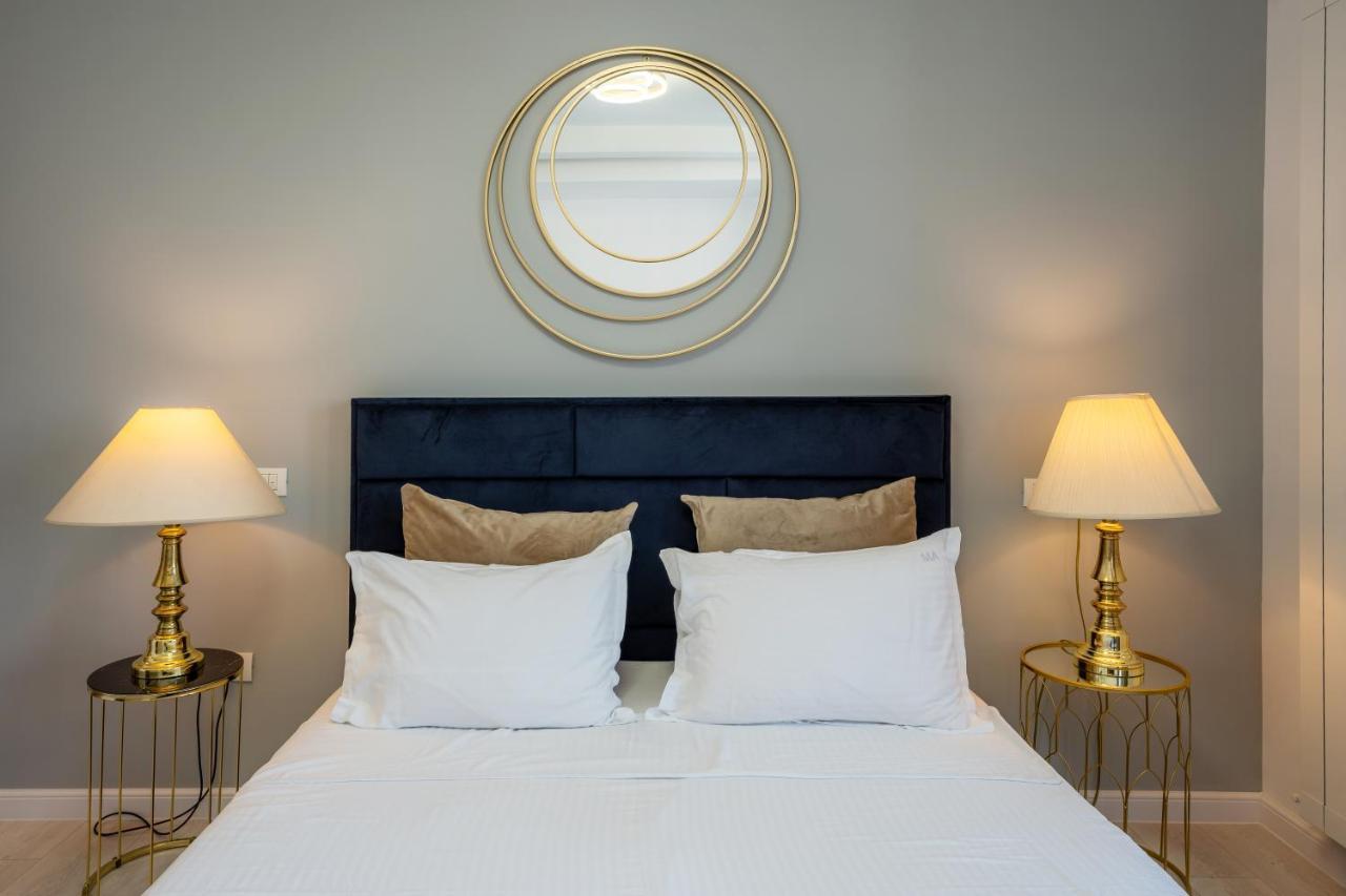 Metropole Apartments - Old City Bucureşti Ngoại thất bức ảnh