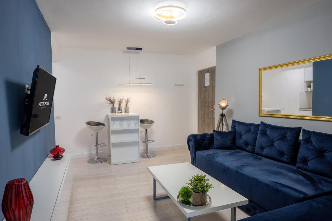 Metropole Apartments - Old City Bucureşti Ngoại thất bức ảnh