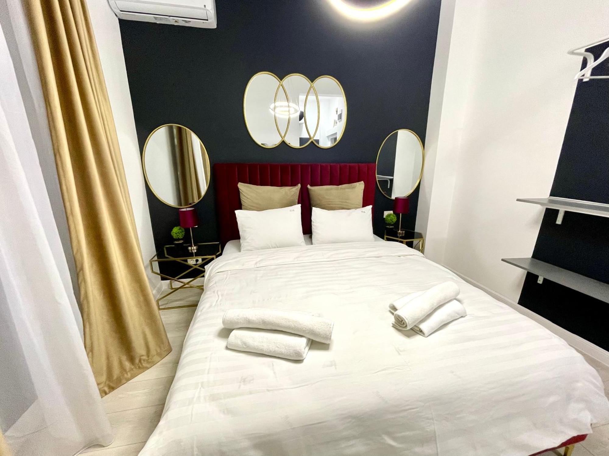Metropole Apartments - Old City Bucureşti Ngoại thất bức ảnh